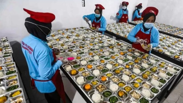 Ilustrasi, Pegawai Dapur MBG. (BULMER)