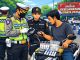 Nggak Pakai Helm, Pulangnya Malah Ikut Satresnarkoba Gambar ilustrasi, Razia Lalu Lintas Berujung Pengungkapan Sabu. (Bulmernews.id)